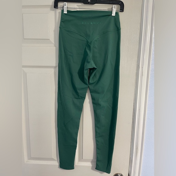 Balance Athletica (Vitality) Leggings - Picture 3 of 5